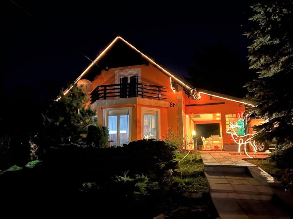 Villa Tratea - With A Heated Pool Tomici Exteriör bild